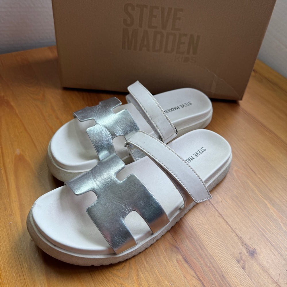 Steve Madden jmayven slide sandals white and silver size 3 - Picture 3 of 10